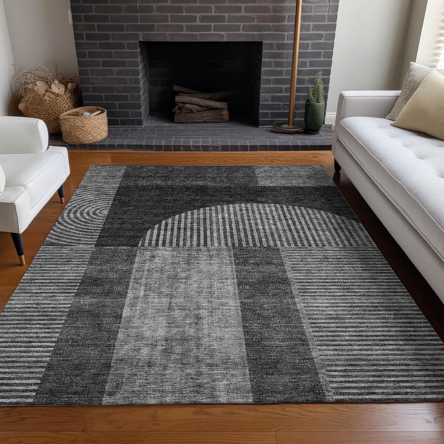 Charcoal Geometric Synthetic Flat Woven Indoor Outdoor Rug 3' x 5'