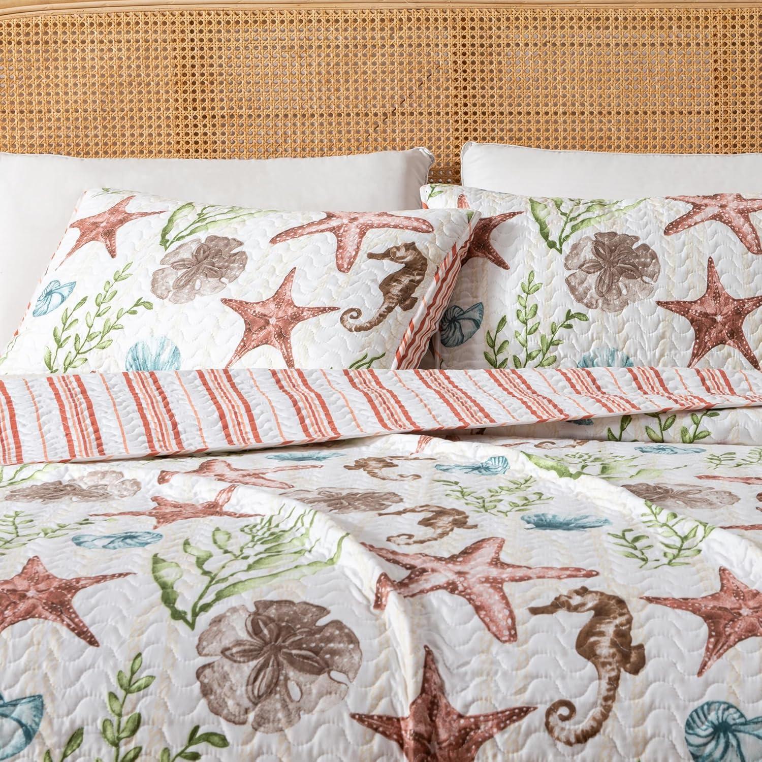 Nautical Shell Reversible Quilt Set with Shams