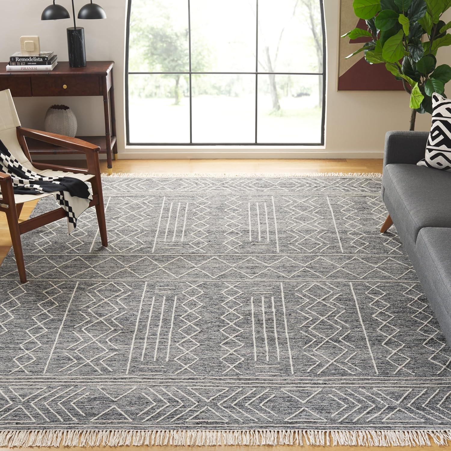 Kilim KLM521 Hand Loomed Area Rug  - Safavieh