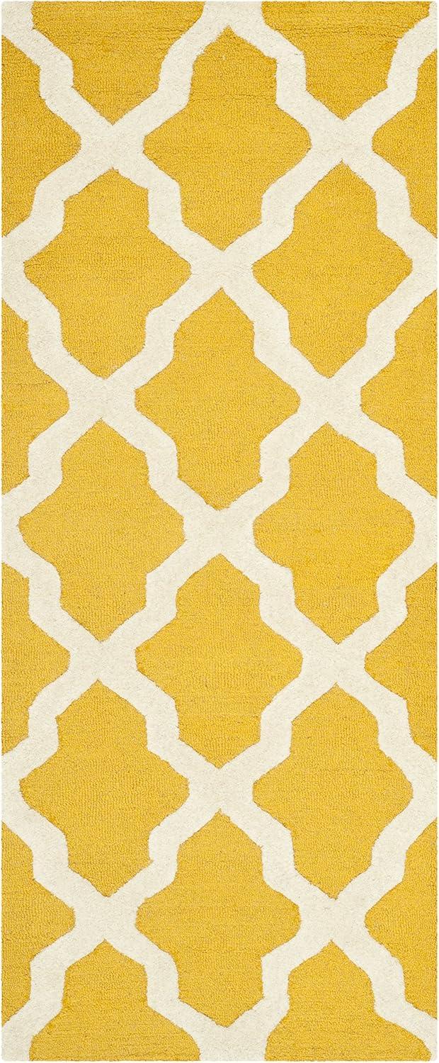 SAFAVIEH Cambridge Liam Geometric Wool Runner Rug, Gold/Ivory, 2'6" x 6'