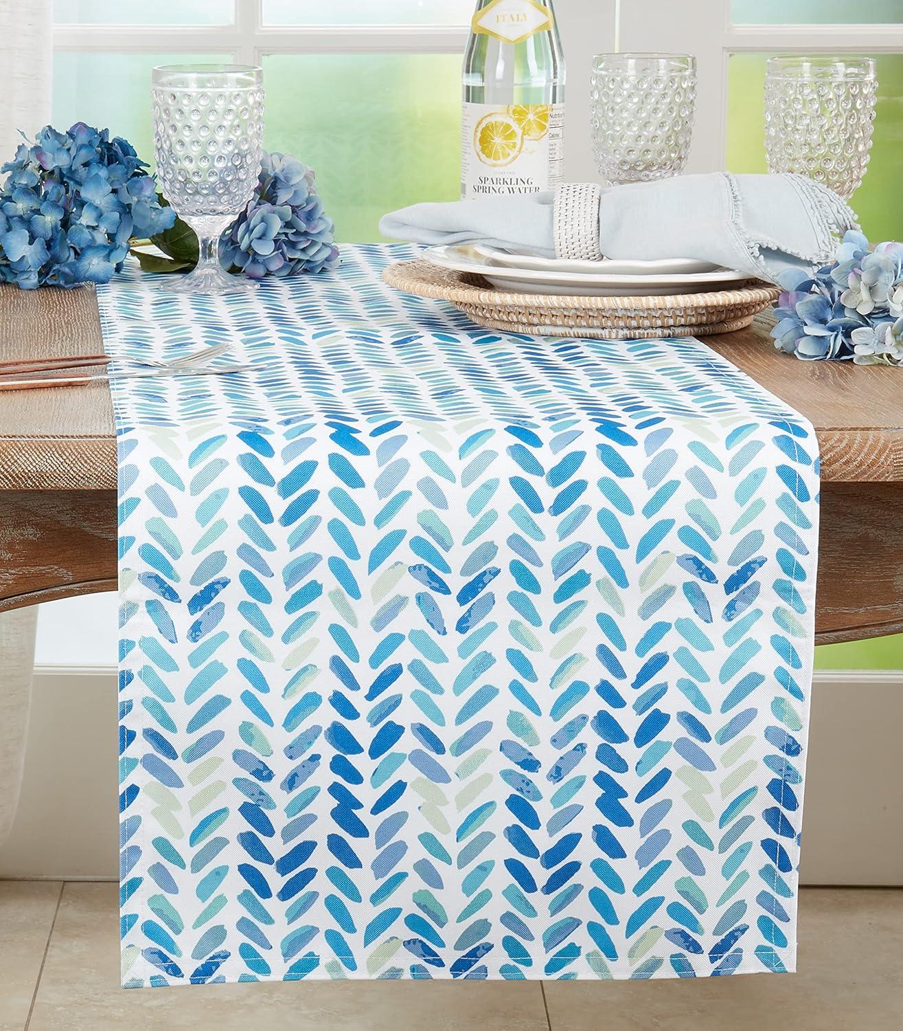 Saro Lifestyle Watercolor Table Runner With Chevron Design