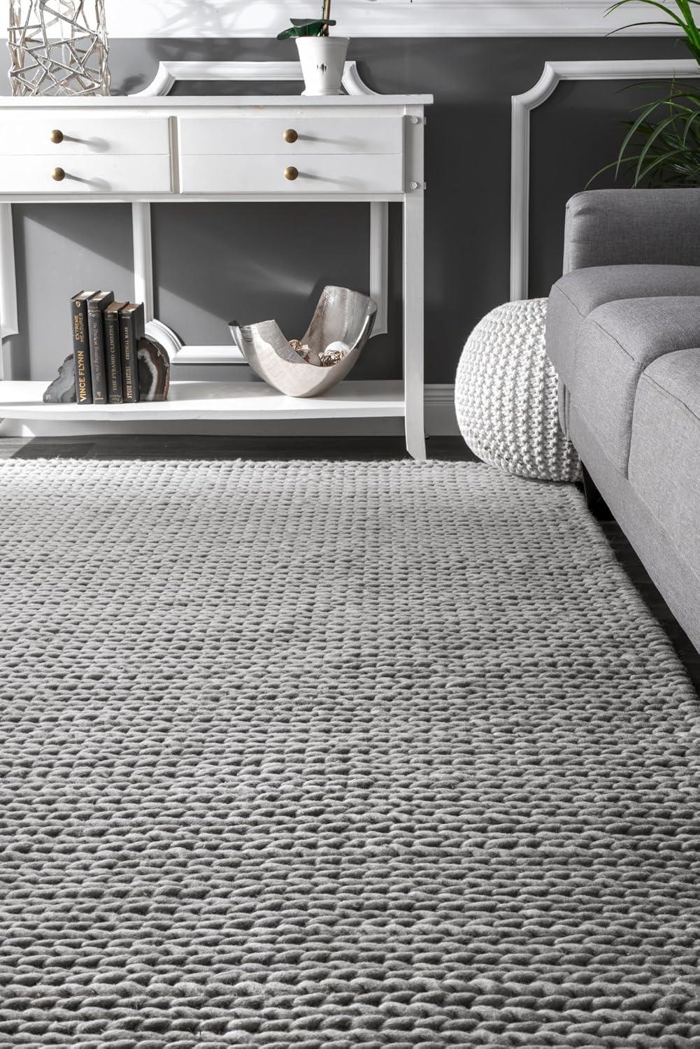 Hand-Tufted Braided Light Grey Wool Blend 3'x5' Area Rug