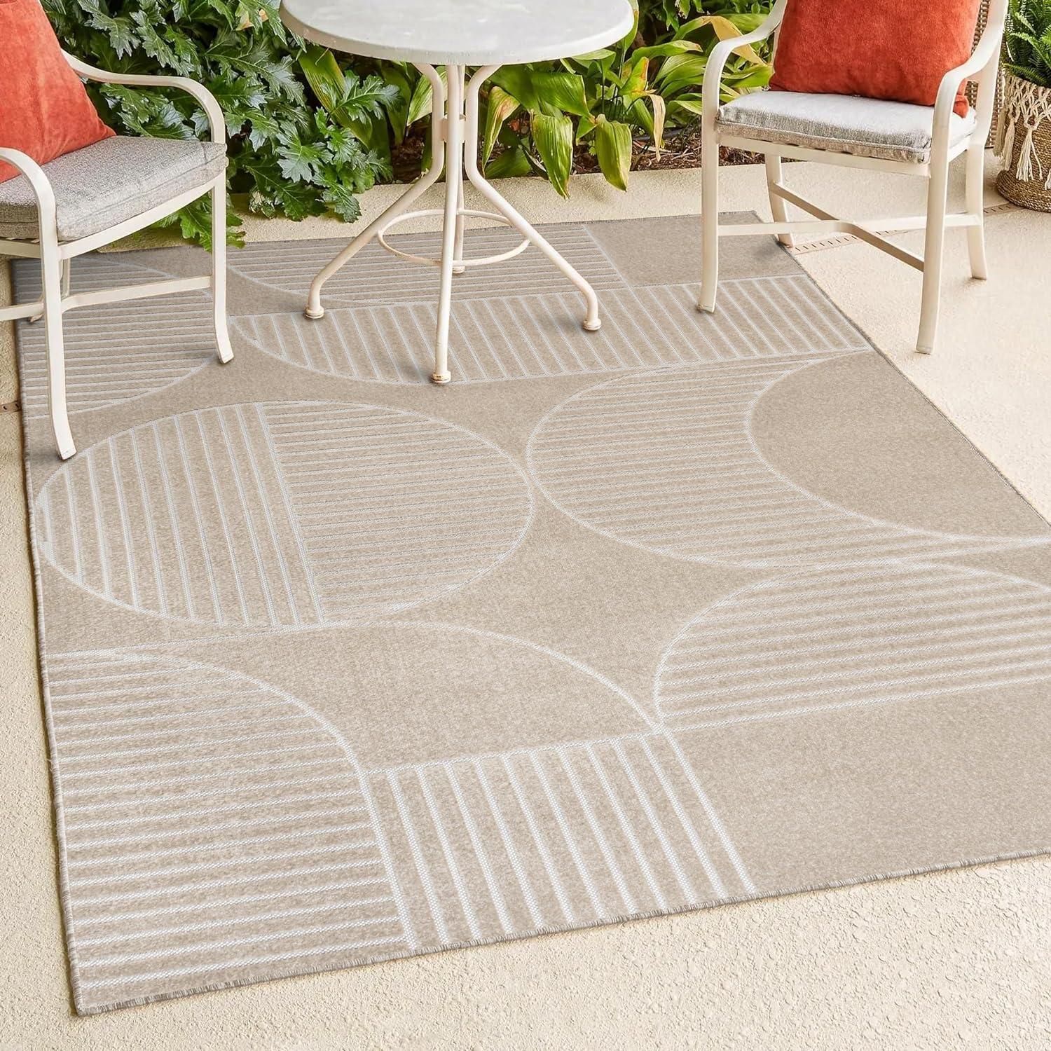 Beige and Cream Geometric High-Low Indoor/Outdoor Rug 3x5