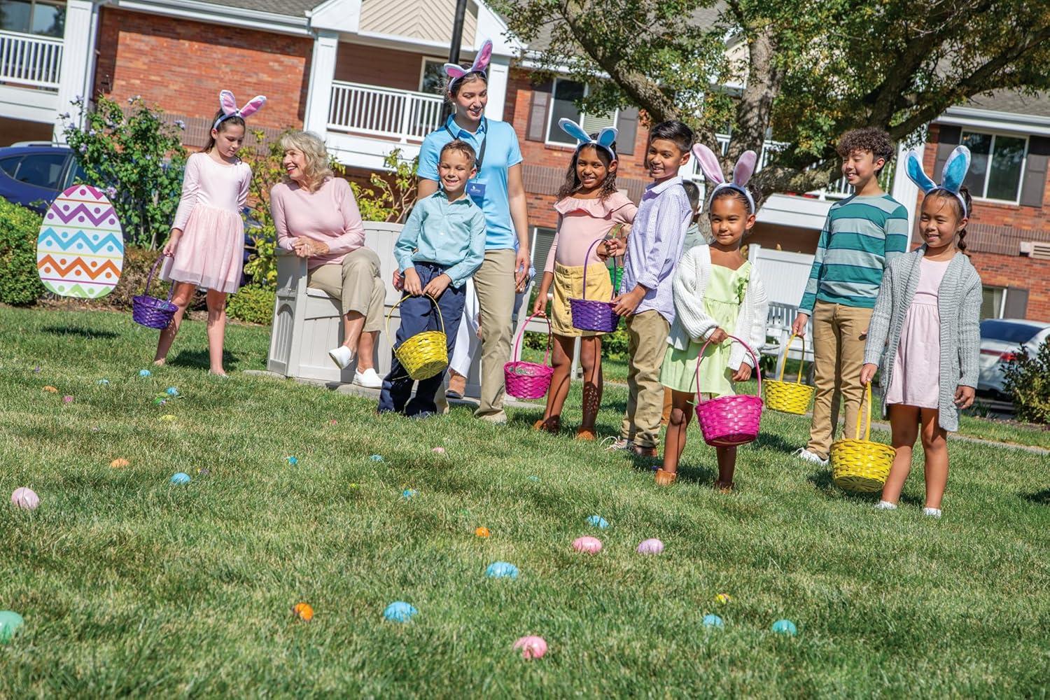 Fun Express 4 Pieces Large Plastic Easter Eggs for Yard, Party Décor