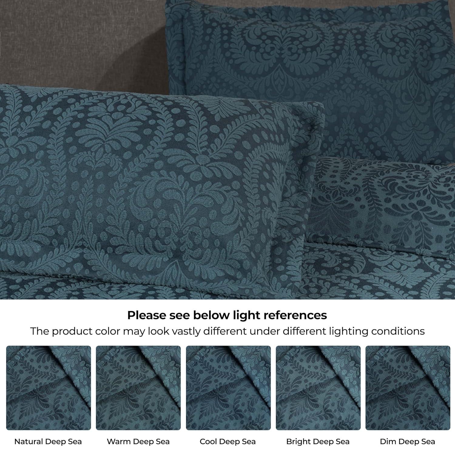 Superior Aspen Floral Scalloped Edge Cotton Blend Coverlet / Bedspread Set