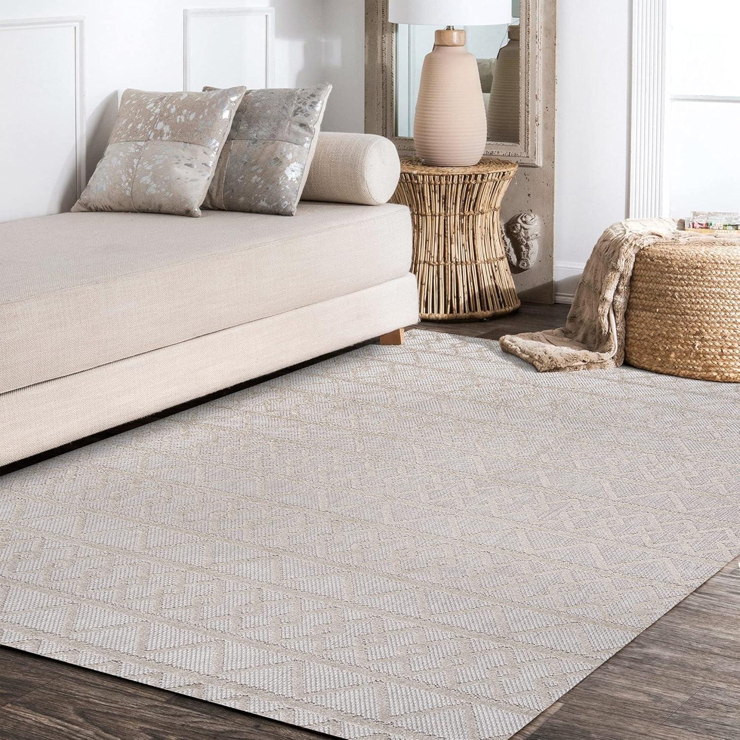 Aylan High-Low Pile Knotted Trellis Geometric Indoor/Outdoor Area Rug  - JONATHAN Y