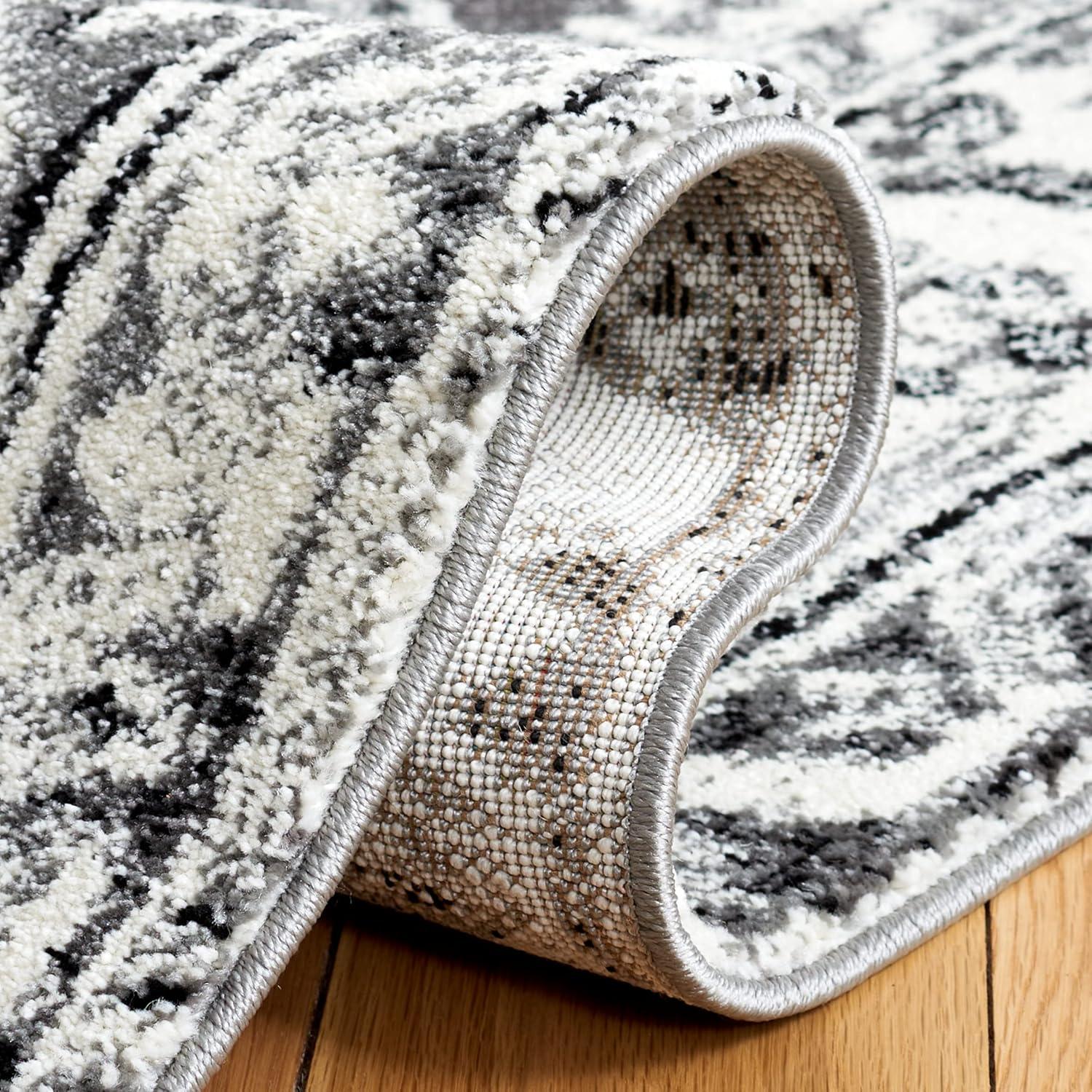 Vintage Hamadan VTH211 Power Loomed Indoor Area Rug - Grey/Ivory - 6'7"x6'7" - Safavieh