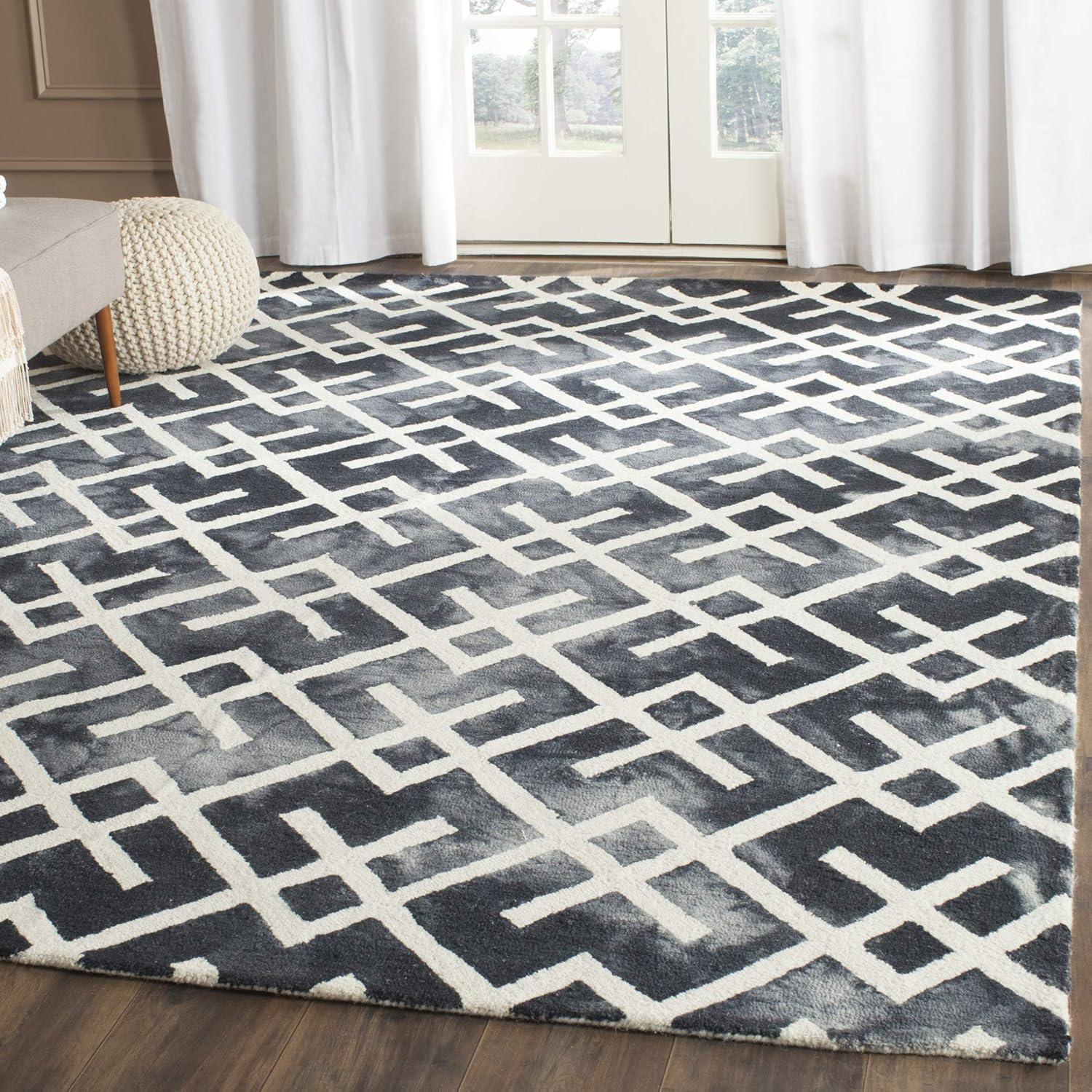 Dip Dye DDY677 Hand Tufted Area Rug  - Safavieh