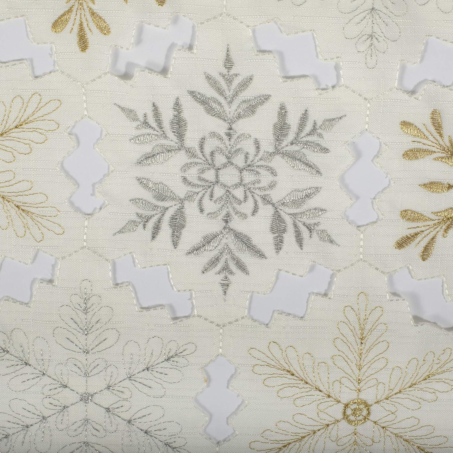 Embroidered Snowflake Placemat (Set of 4)