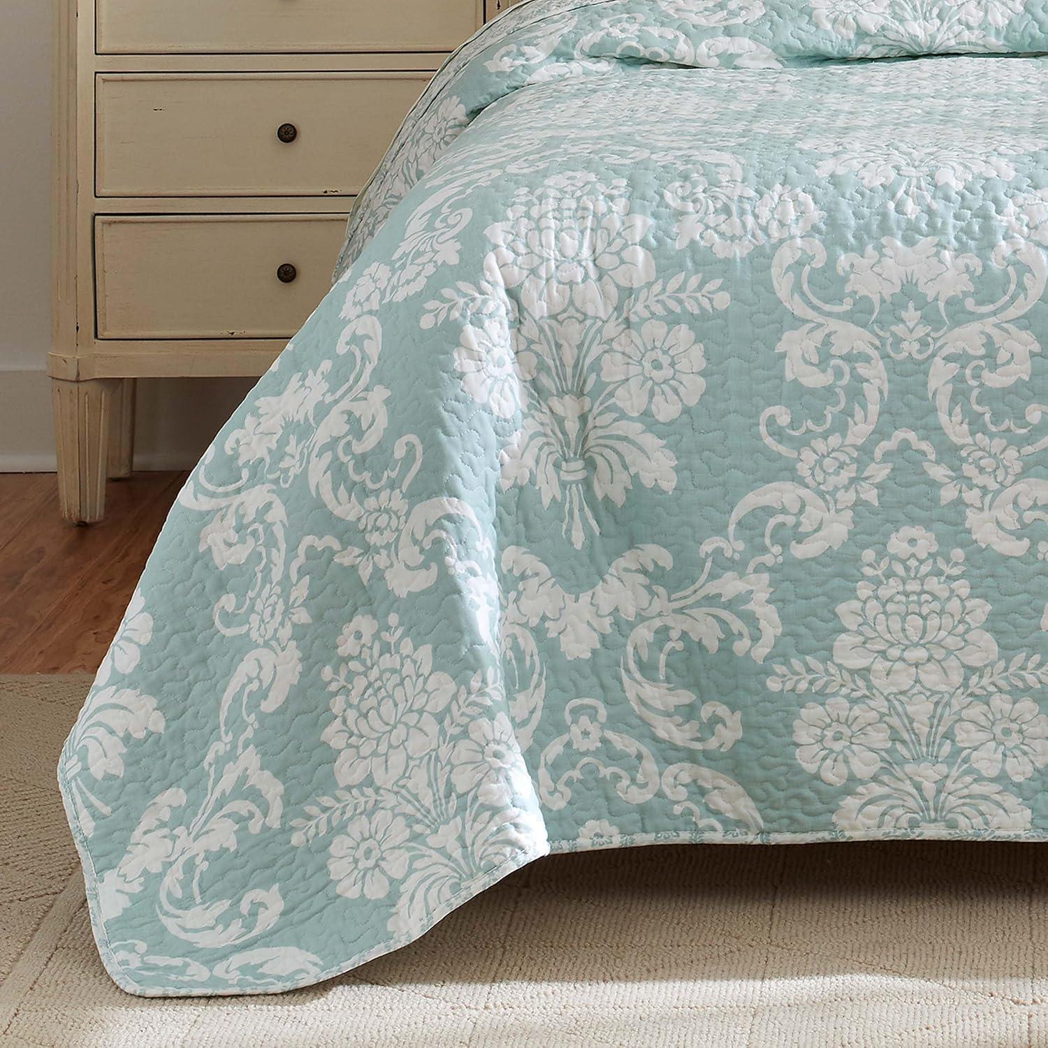 Laura Ashley Celina Patchwork Laura Ashley Reversible Cotton Quilt Set