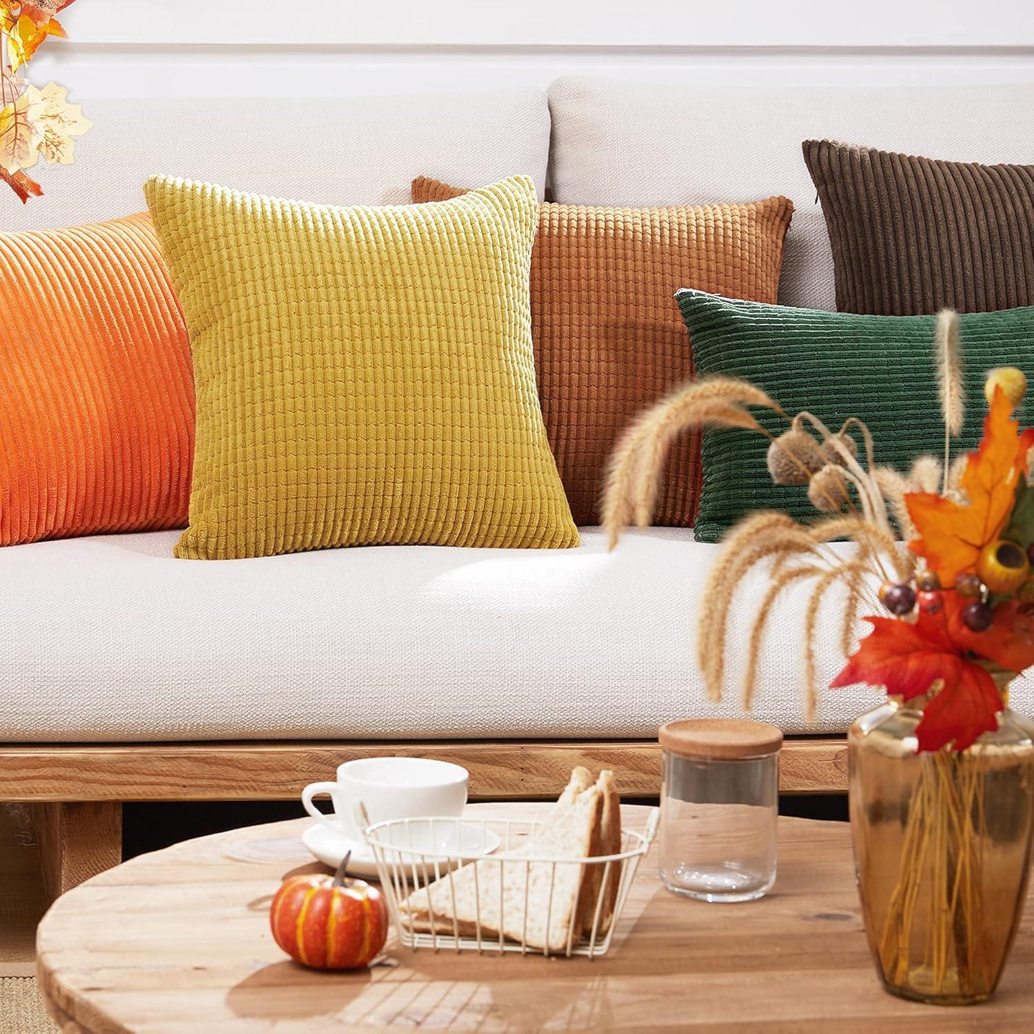 Deconovo Decorative Velvet Throw Pillow Covers, Set of 2, Soft & Elegant Cushion Covers for Sofa, Bedroom, Living Room & Home Decor, Wave/Cream White, 16x16 Inch