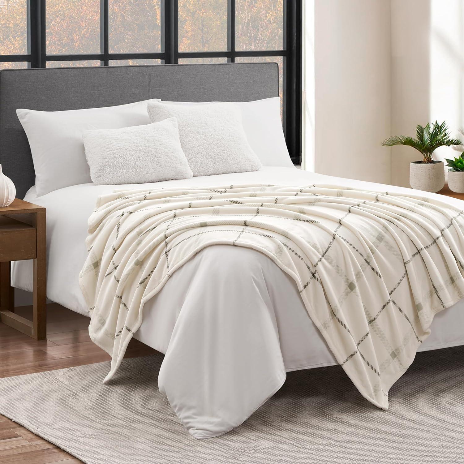 Lucky Brand Lucky Brand Palmdale Reversible Plush & Cozy Thow Blankets - 50" x 70"