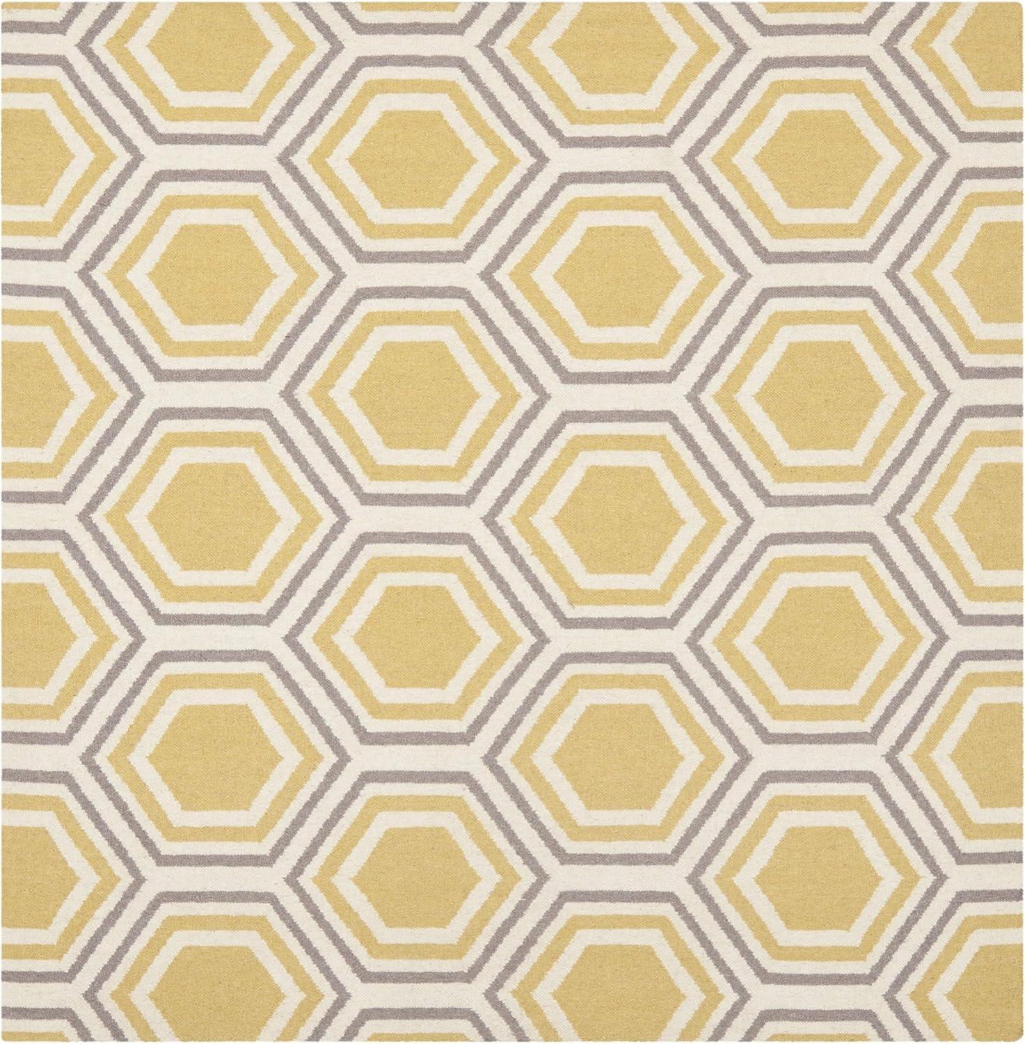 SAFAVIEH Dhurries Weldon Geometric Wool Area Rug, Ivory/Yellow, 6' x 9'