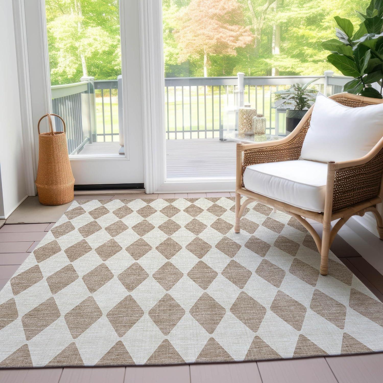 Taupe Diamond Pattern Synthetic 9' x 12' Reversible Area Rug