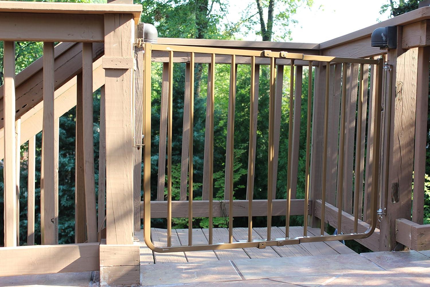 Cardinal Gates Outdoor Safety Gate