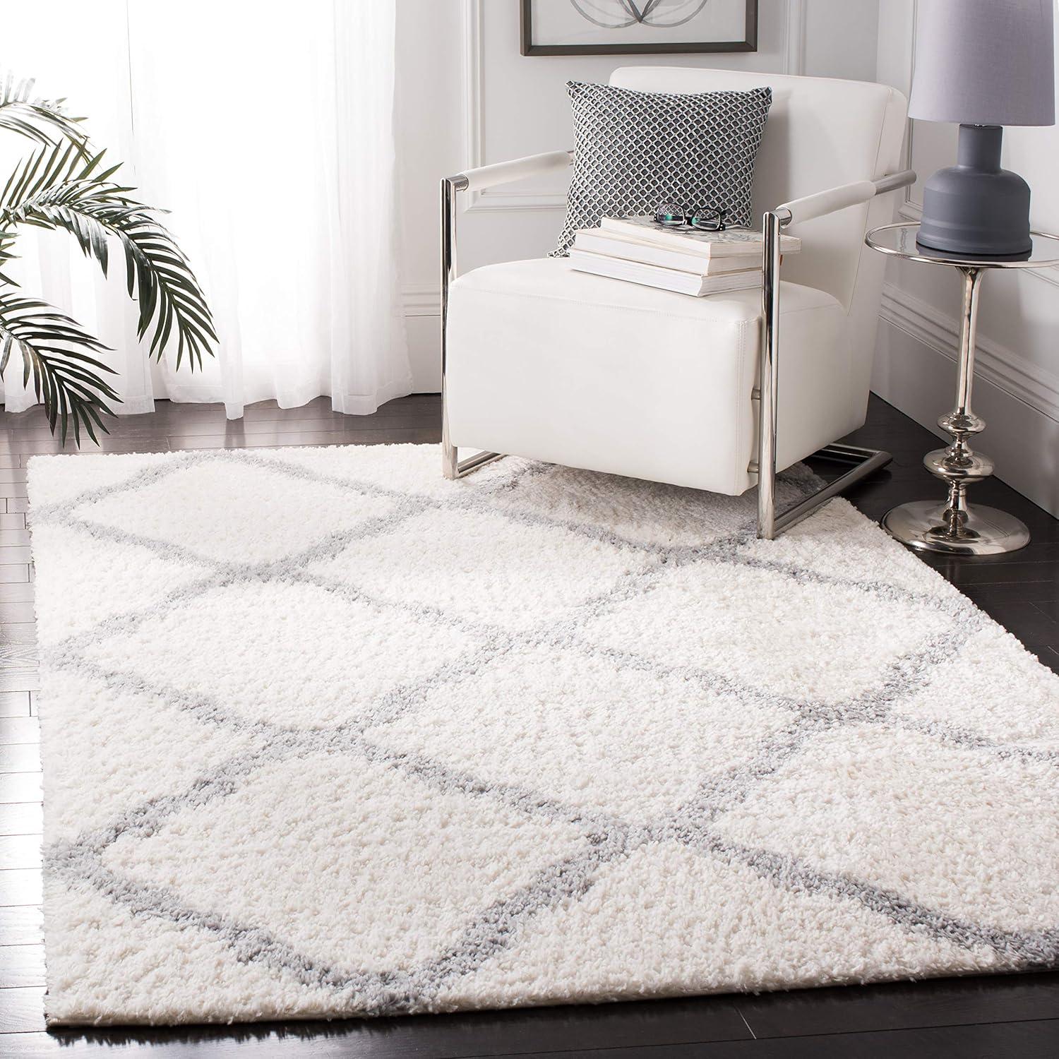 Parma Shag PMA521 Power Loomed Indoor Area Rug - 5'3"x7'6" - Cream/Grey - Safavieh
