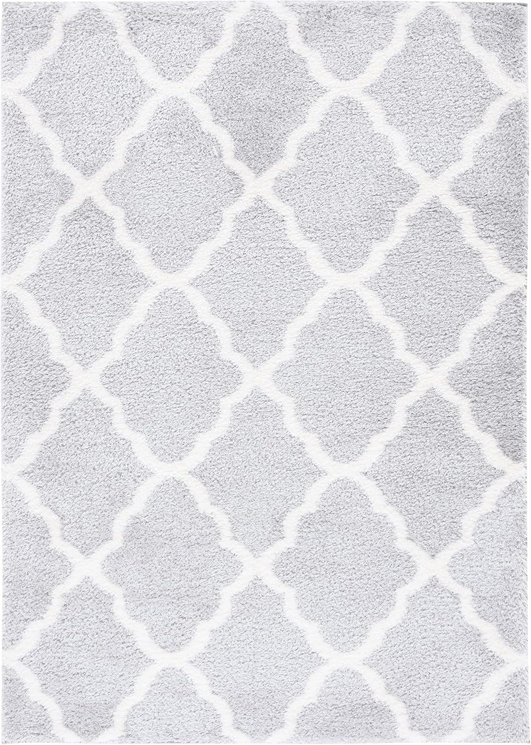 Tahoe Shag THO675 Power Loomed Indoor Area Rug - Light Grey/White - 5'x7' - Safavieh