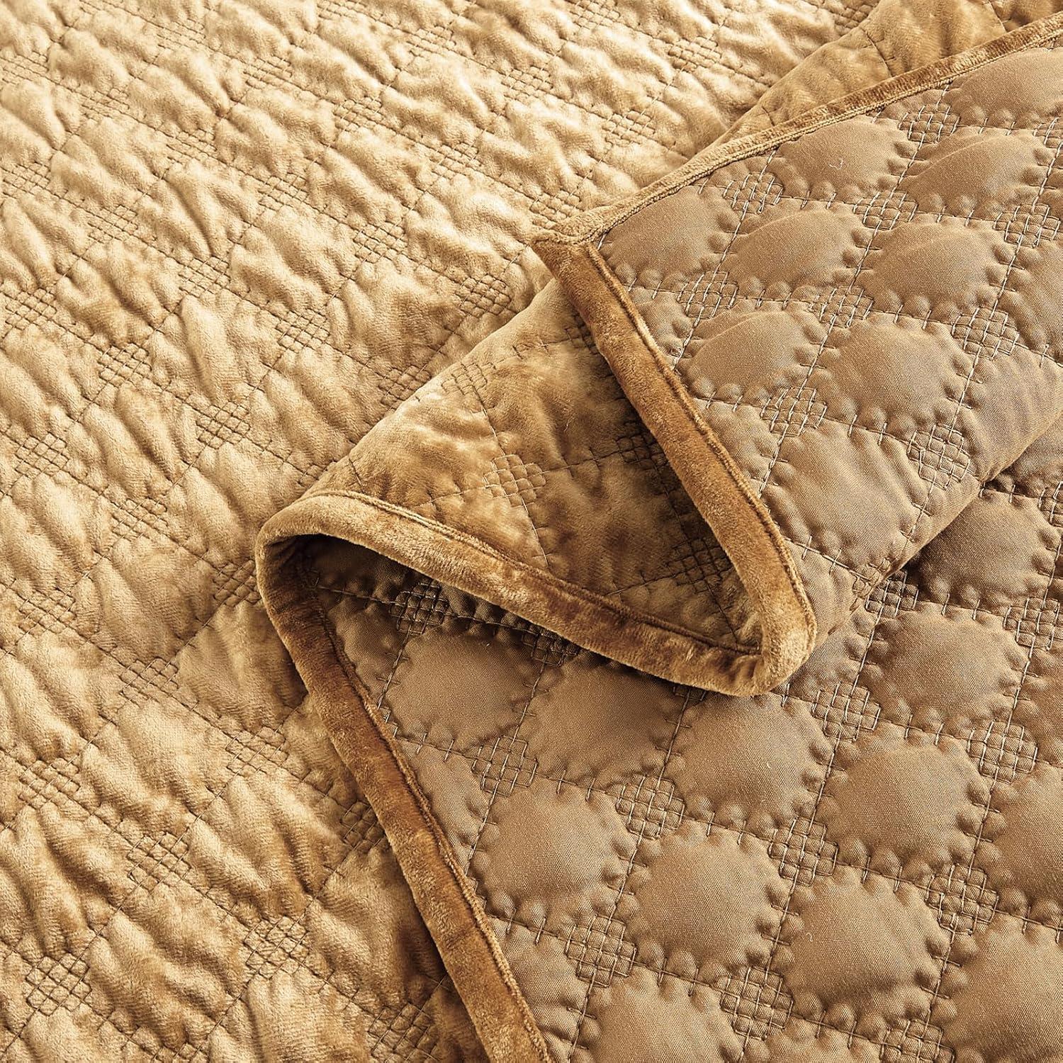 Chezmoi Collection Diamond Stitch Reversible Plush Distressed Velvet Quilt Set