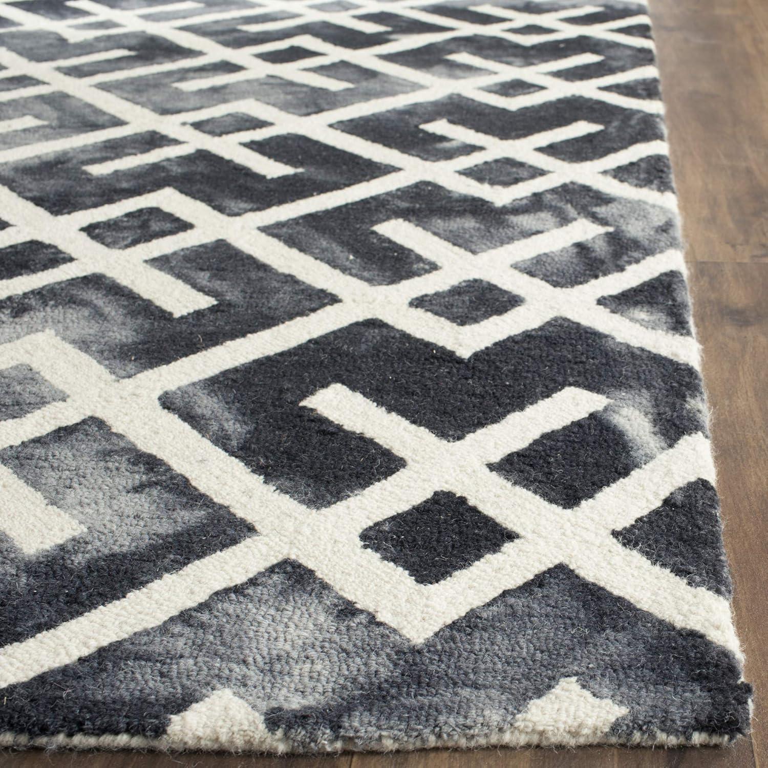 Dip Dye DDY677 Hand Tufted Area Rug  - Safavieh