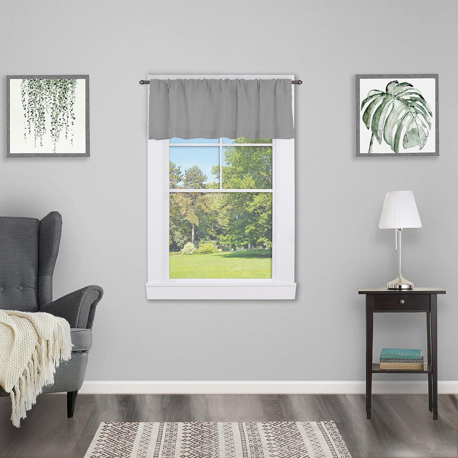 Interior Living 28-48 in. Adjustable Petite CafÃ© Curtain Rod, 2-Pack, 7/16 in. Diameter, Bronze