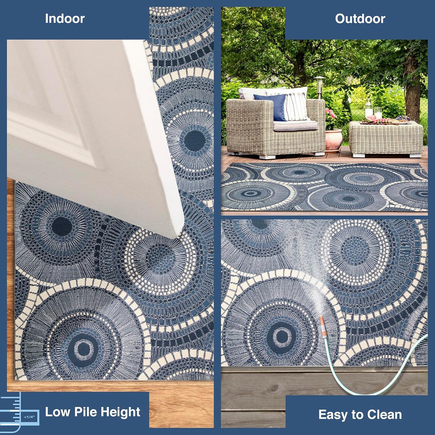 Liora Manne Marina Circles Indoor/Outdoor Rug Delft 1'11" x 7'6"