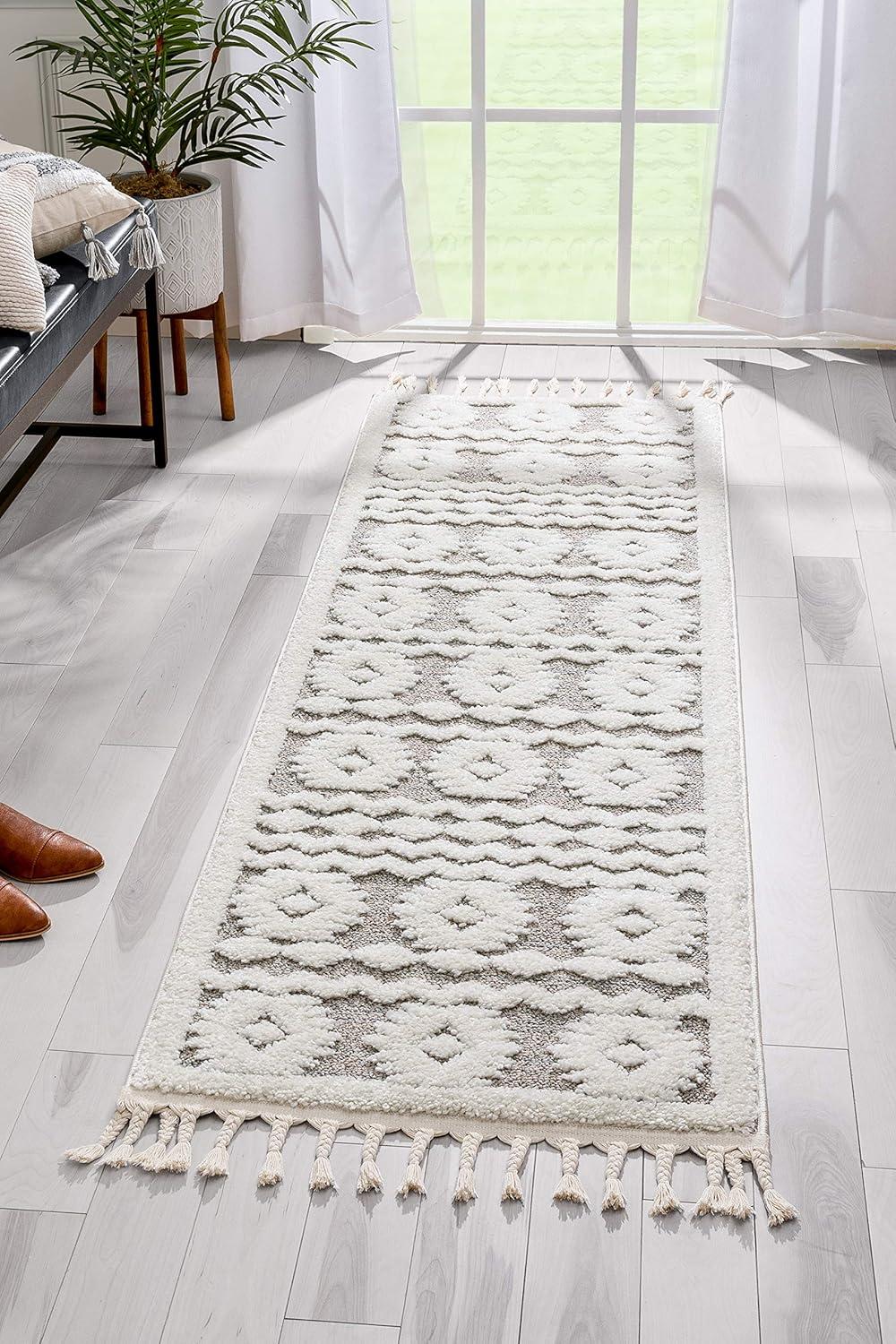 Well Woven Illana Cream Ethnic High-Lo Textured Diamond Area Rug (6'7" x 9'6")