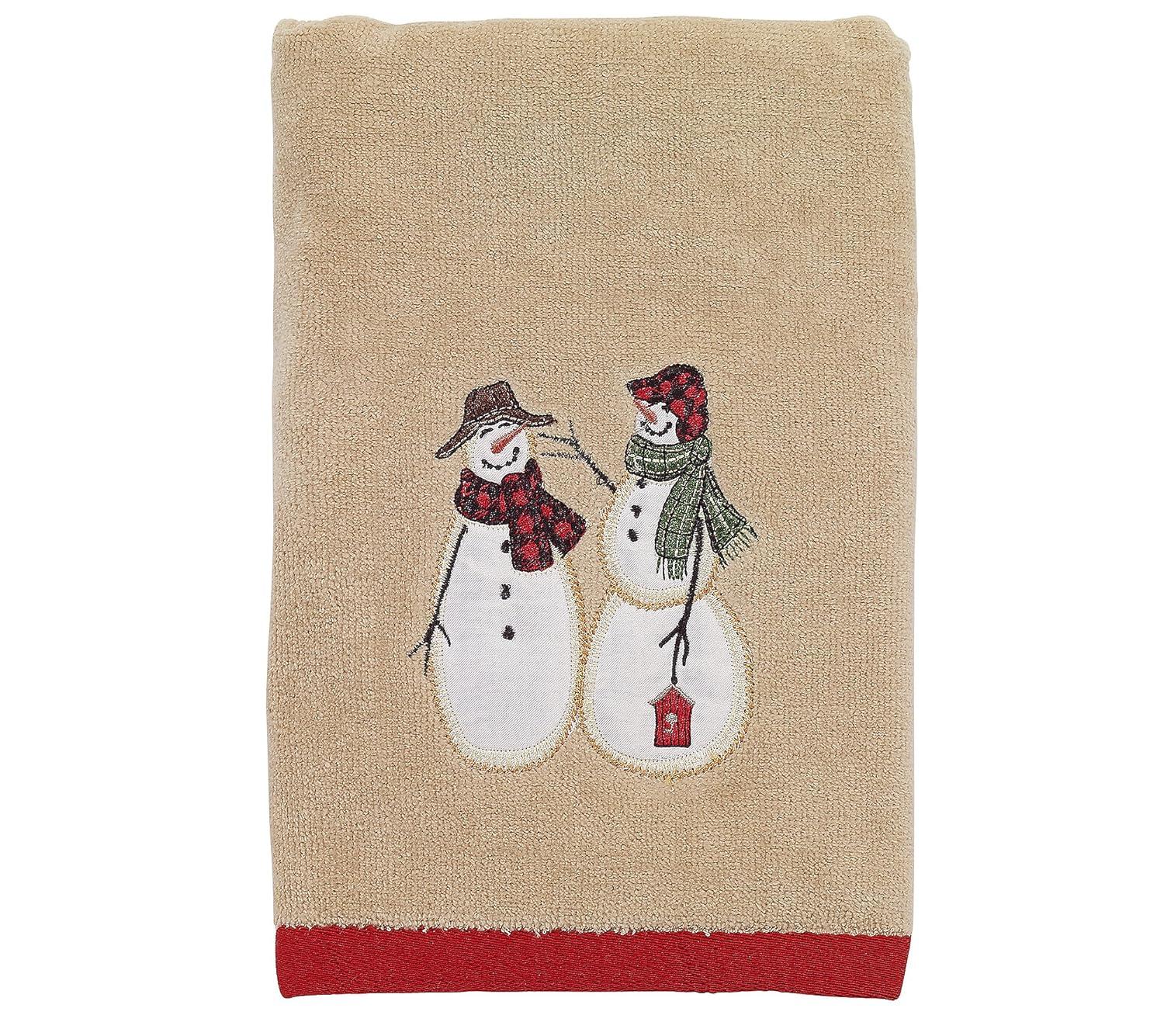 Avanti Holiday Snowmen Gathering Hand Towel