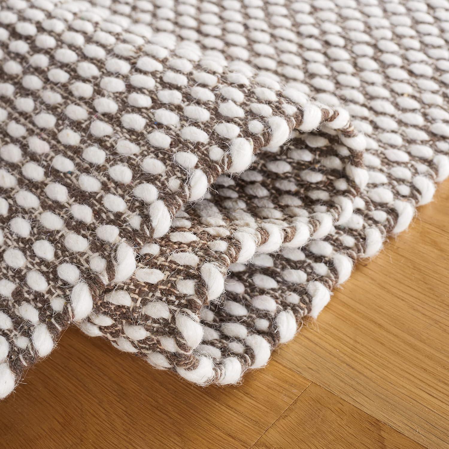 Vermont VRM650 Flat Weave Indoor Area Rug - Brown - 5'x8' - Safavieh