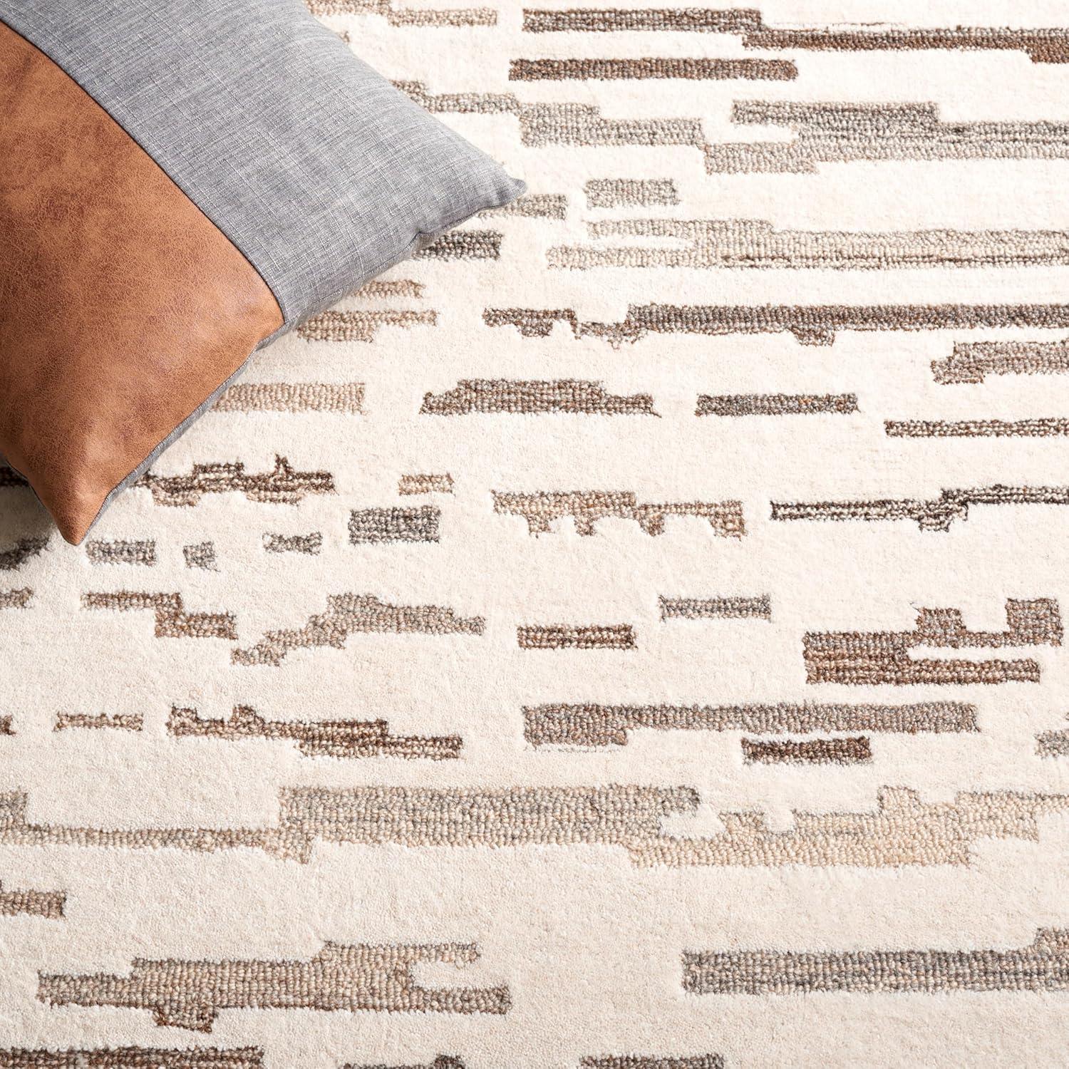 Ebony EBN501 Hand Tufted Area Rug - Ivory/Grey - 4'x6' - Safavieh.