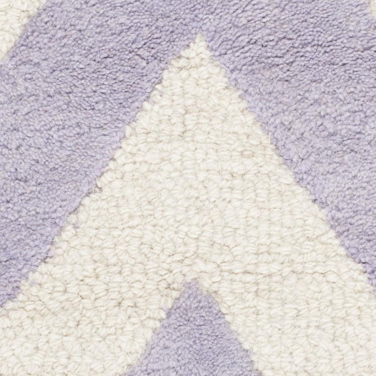 SAFAVIEH Cambridge Kaitlyn Zig Zag Stripes Wool Area Rug, Lavender/Ivory, 2'6" x 4'