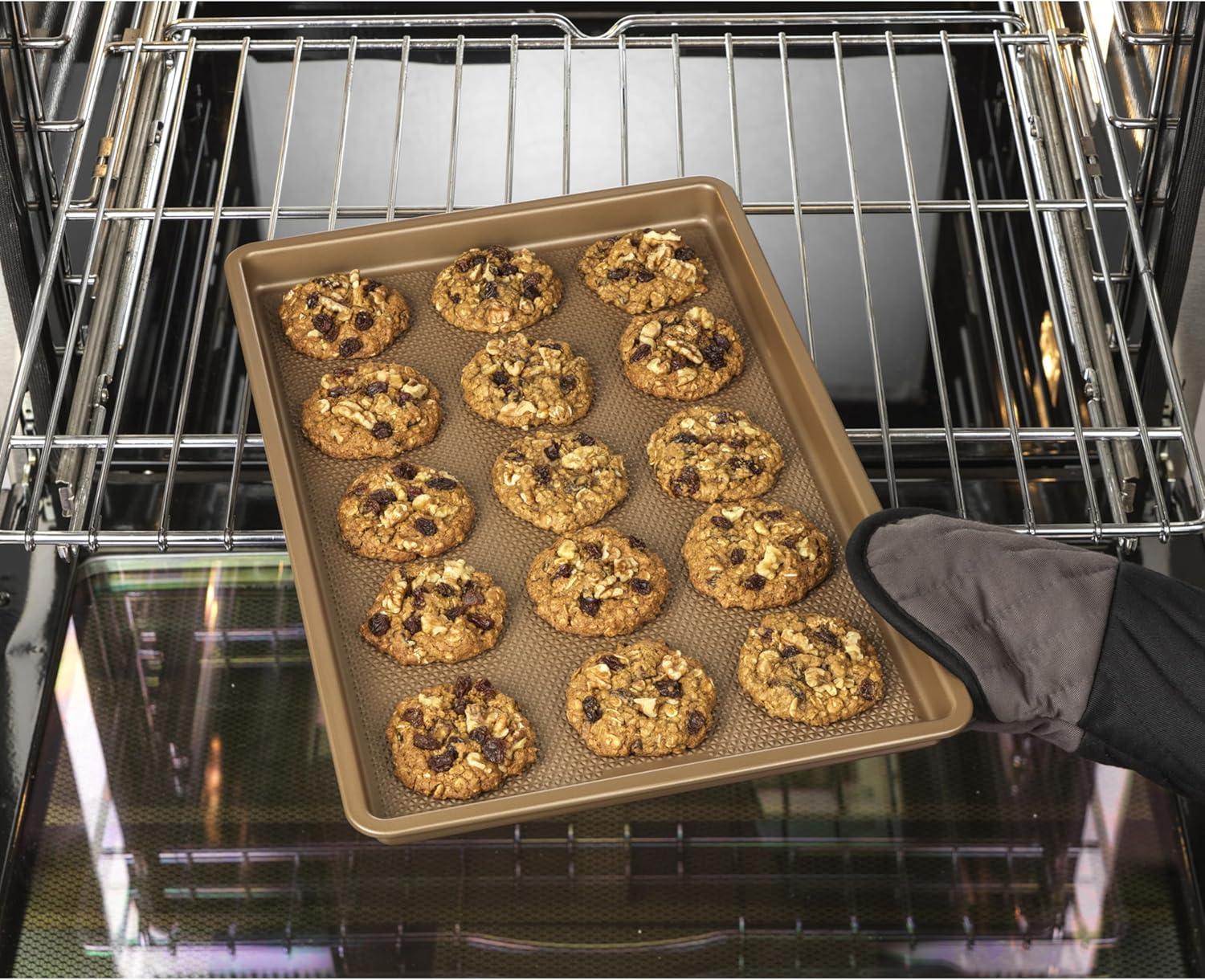 GoodCook 17"x11" Best Bake Cookie Sheet: Carbon Steel Baking Pan, Dishwasher-Safe, Rectangle, Brown