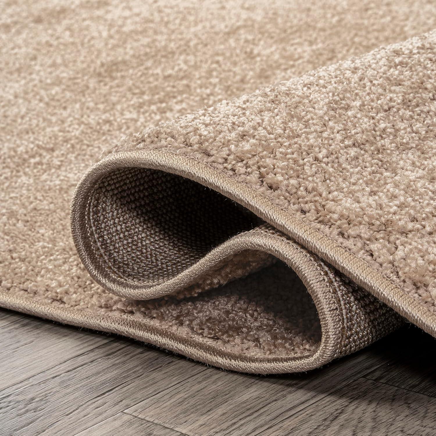5'x5' Haze Solid Low-Pile, Beige - JONATHAN Y