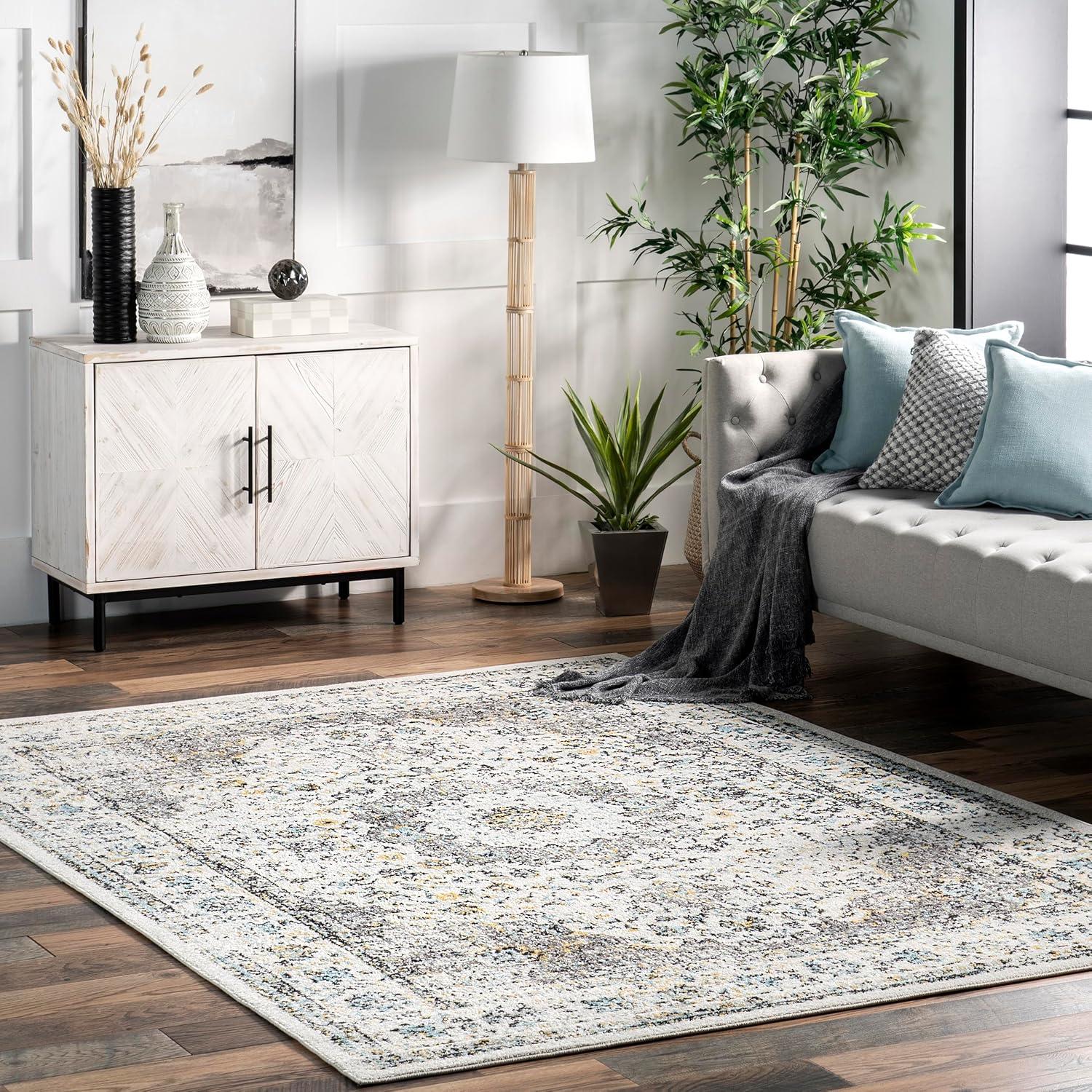 Elegant Gray Synthetic 2' x 3' Easy-Care Persian Area Rug