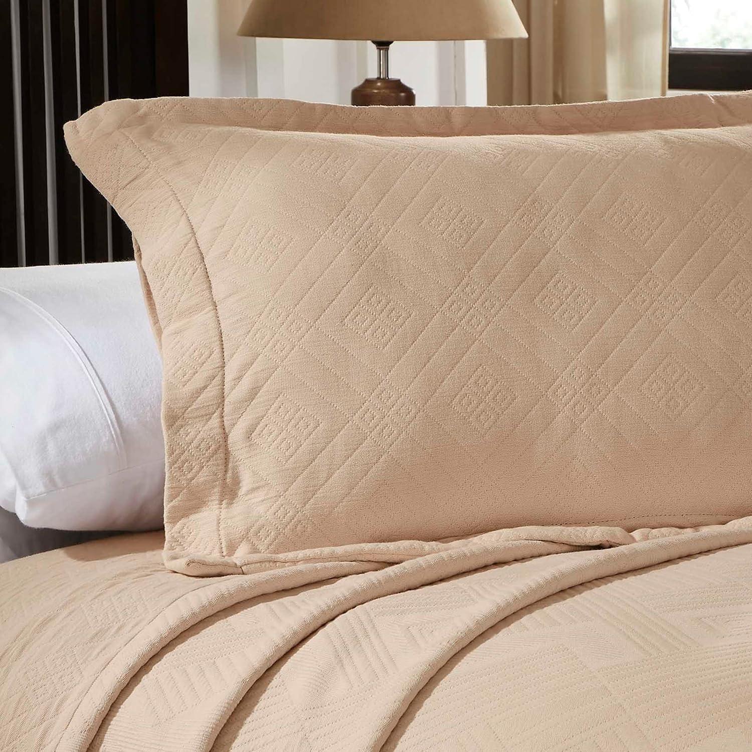 Superior Cotton Jacquard Geometric Bedspread Set Of 3 Pieces, King, Bisque