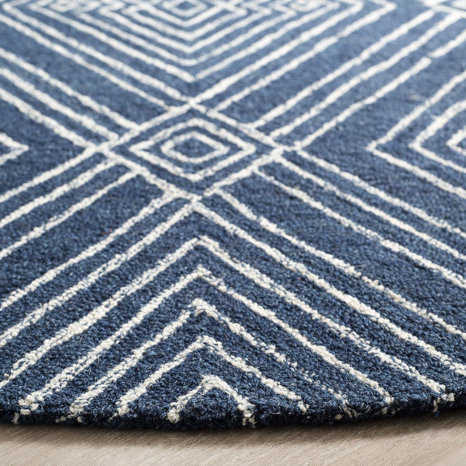 Micro-Loop MLP608 Hand Tufted Indoor Area Rug - Navy/Ivory - 5' Round - Safavieh