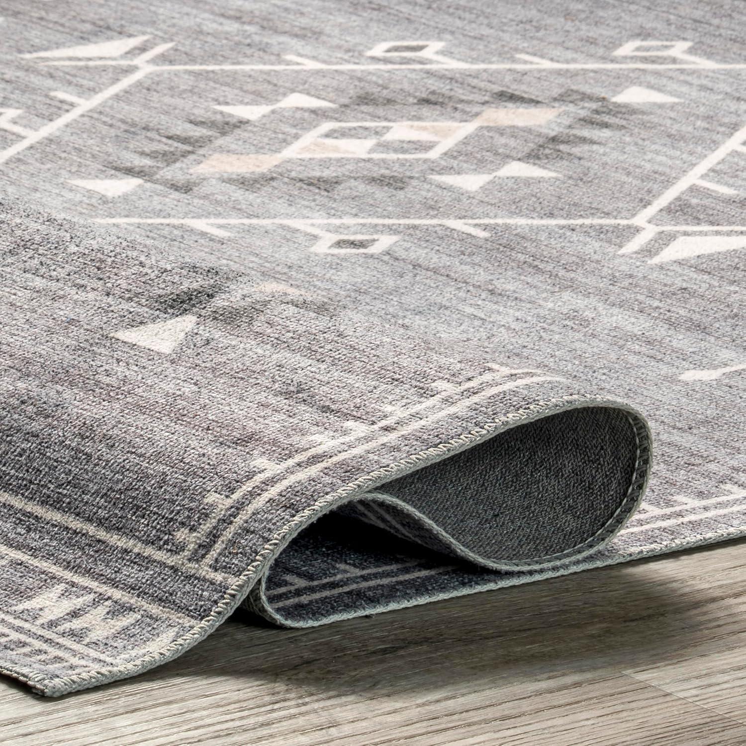 nuLOOM Evalyn SpinClean Machine Washable Stain-Resistant Area Rug