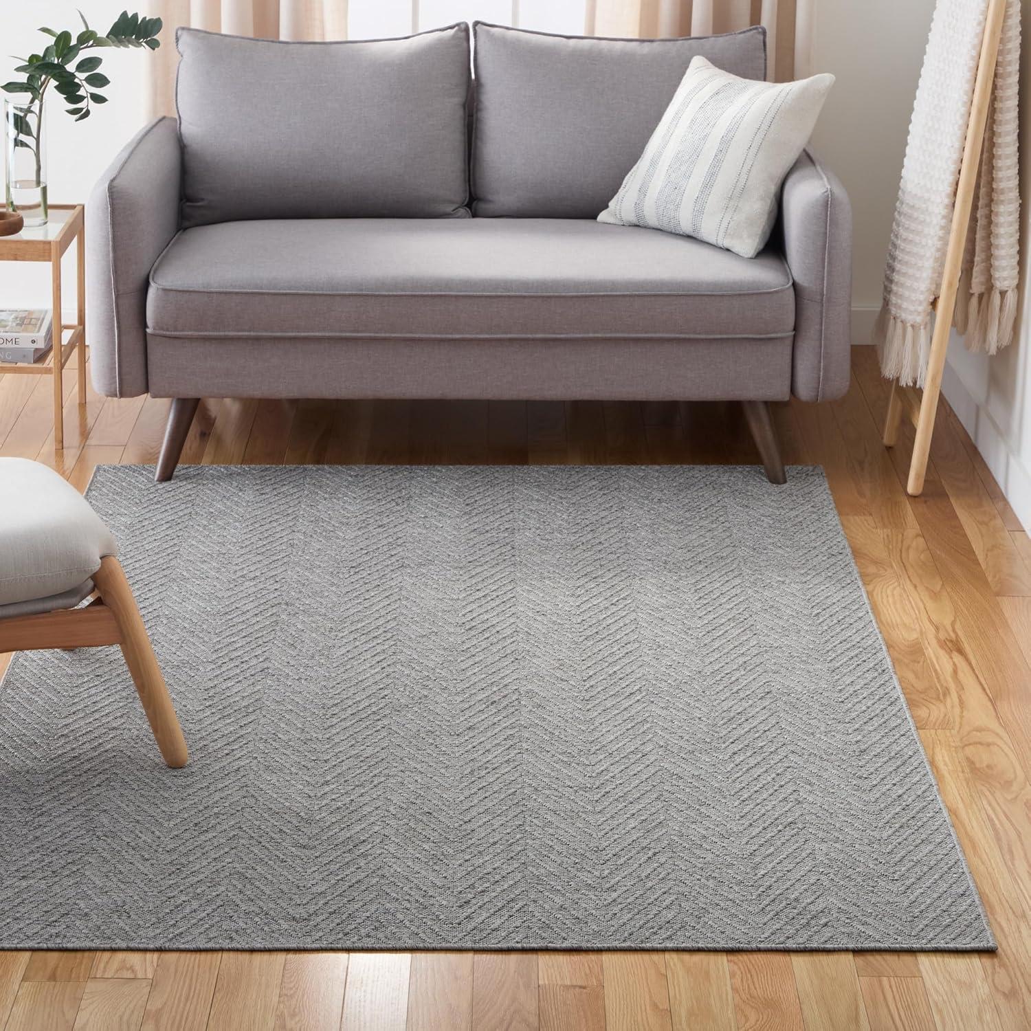 TOWN & COUNTRY BASICS Pax Herringbone Textured Solid Machine Washable Area Rug Grey