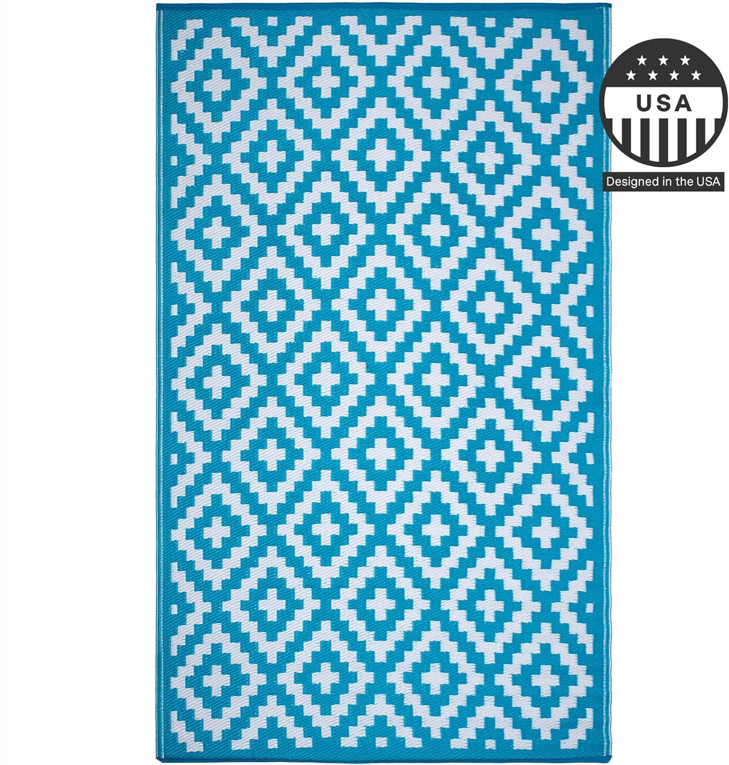 FH Home Outdoor Rug - Waterproof, Fade Resistant, Reversible - Premium Recycled Plastic - Geometric - Patio, Porch, Deck, Balcony - Aztec - Teal & White Crease Free - 5 x 8 ft