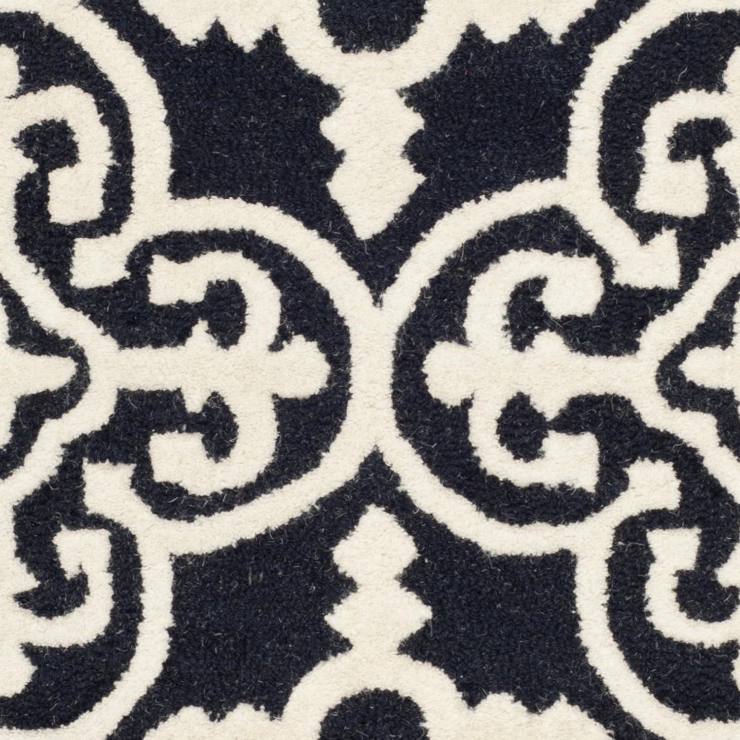 Cambridge CAM133 Hand Tufted Area Rug  - Safavieh