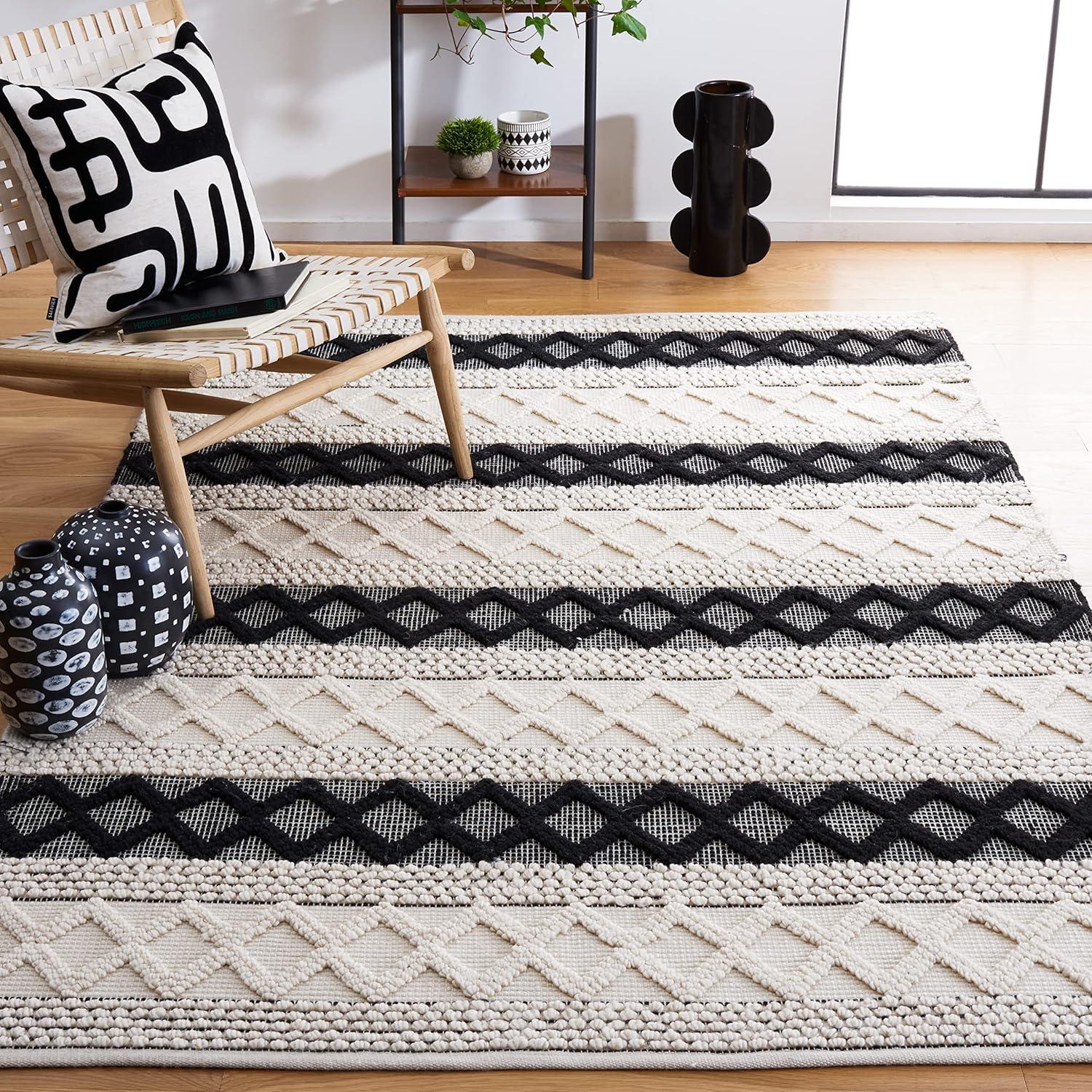 Safavieh Hand Woven 80% Wool, 20% Cotton Geometric Rug
