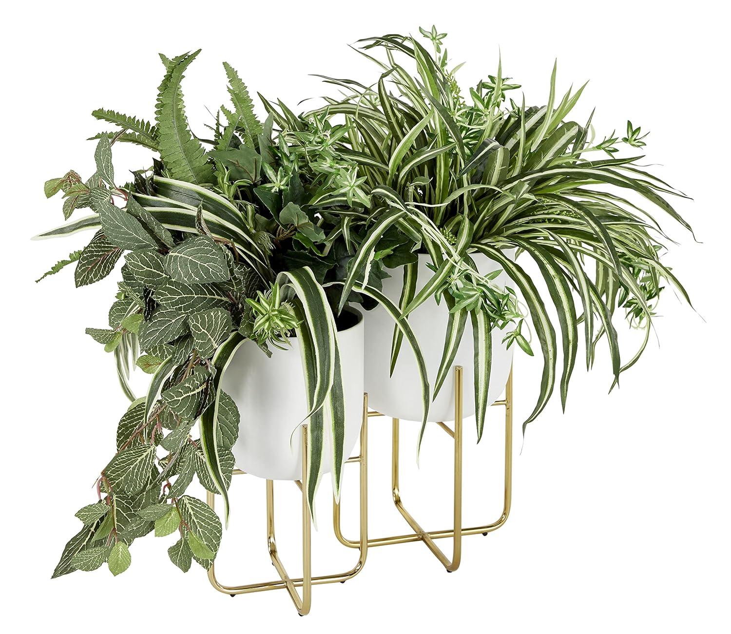DecMode 9", 7", 6"H Round White Metal Floating Dome Wall Planter (3 Count)