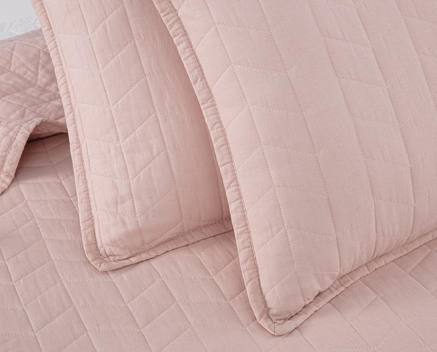 Chezmoi Collection Madrid Herringbone Geometric Solid Cotton Lightweight Quilt, 3-Piece Quilt Set, King, Blush