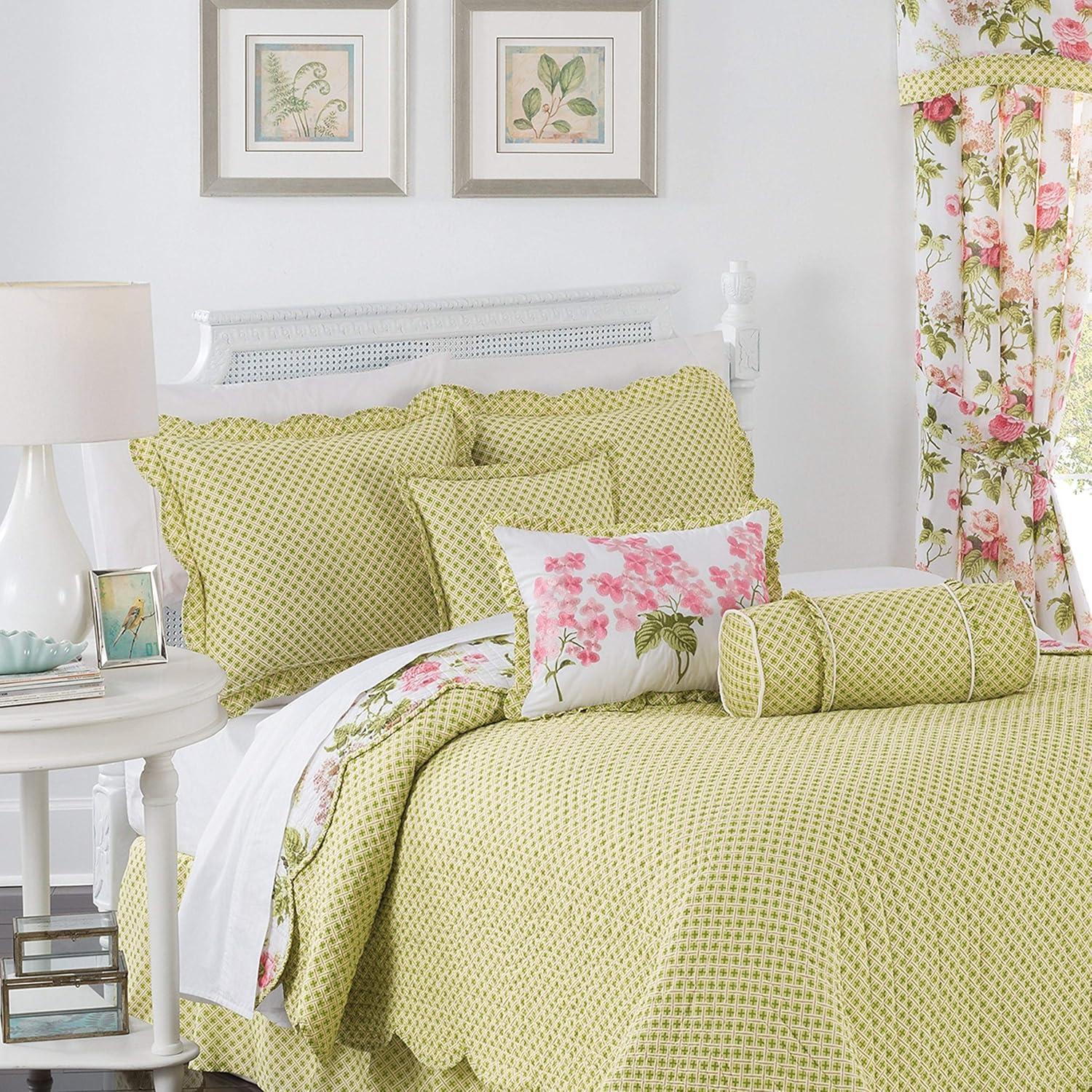 Emma's Garden Bedding Quilt Set