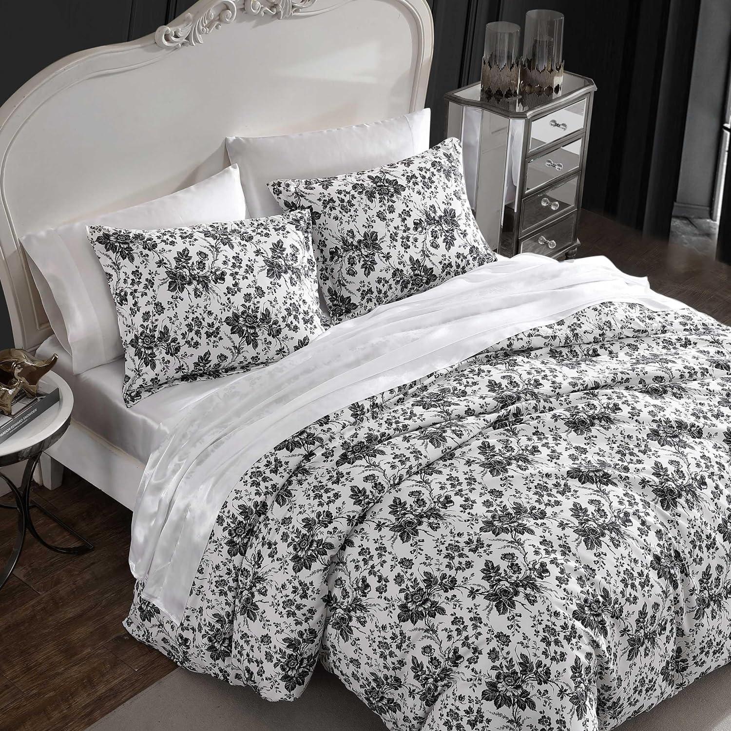 Betsey Johnson Betseys Toile Reversible Black Duvet Cover Set