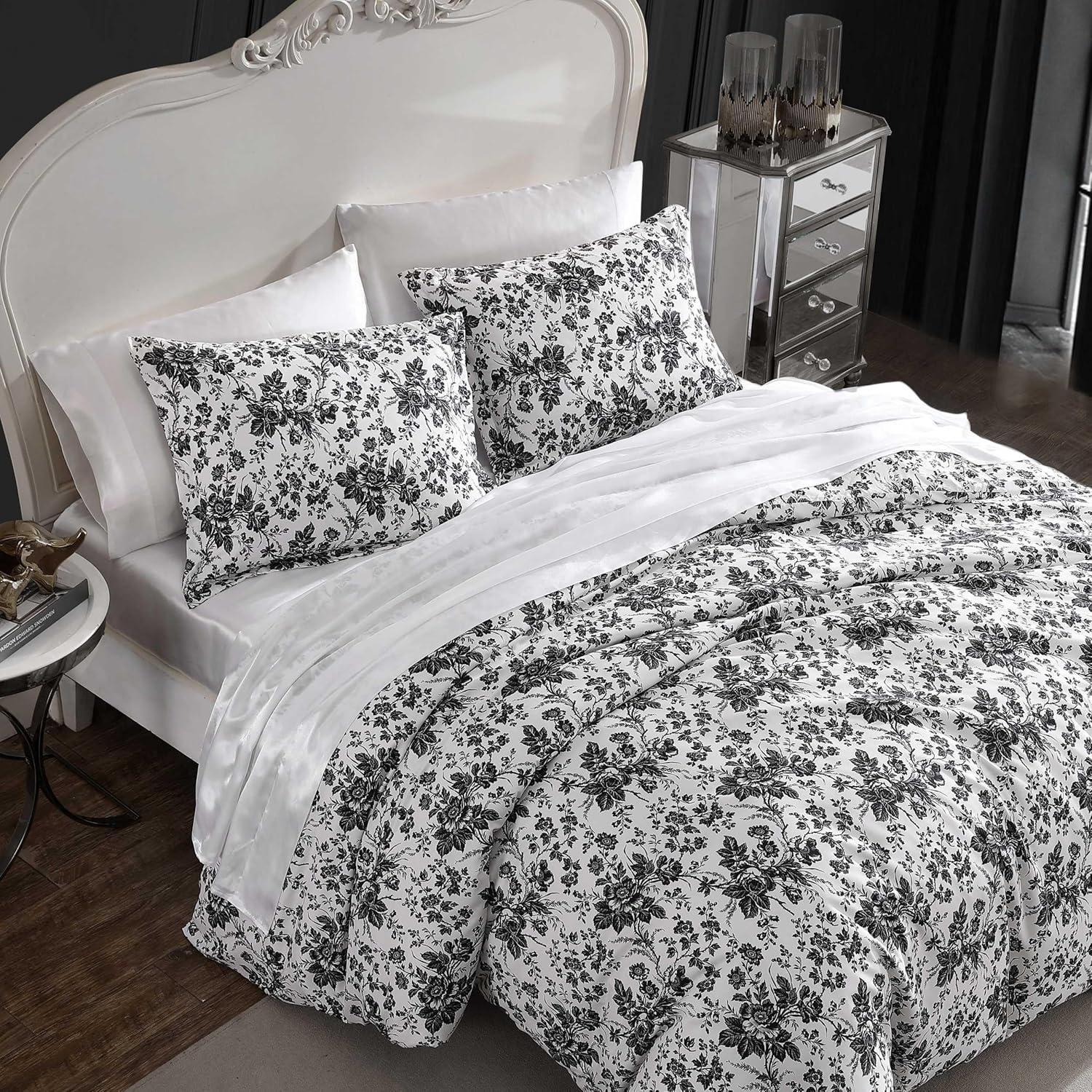 Betsey Johnson Betsey Johnson Betseys Toile Reversible Black Duvet Cover Set