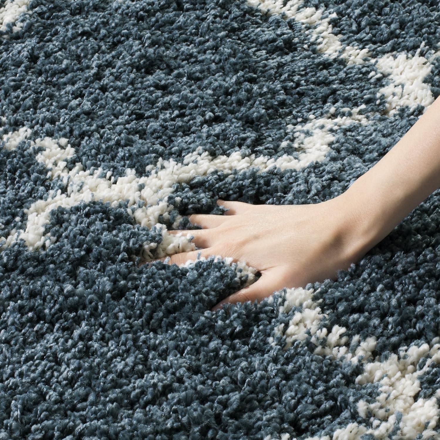 Hudson Shag SGH282 Power Loomed Indoor Area Rug - Slate Blue/Ivory - 4'x6' - Safavieh.