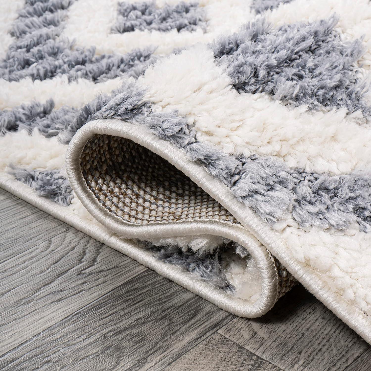 3' x 5' Astrid Retro Trellis High-Low Area Rug, Cream/Gray - JONATHAN Y