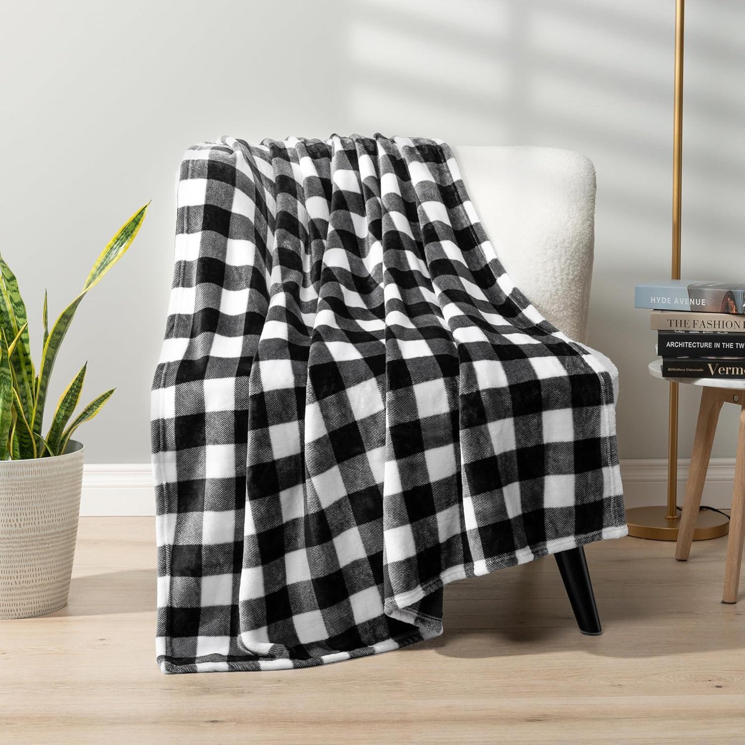 Pavilia Hand Woven Throw Blanket