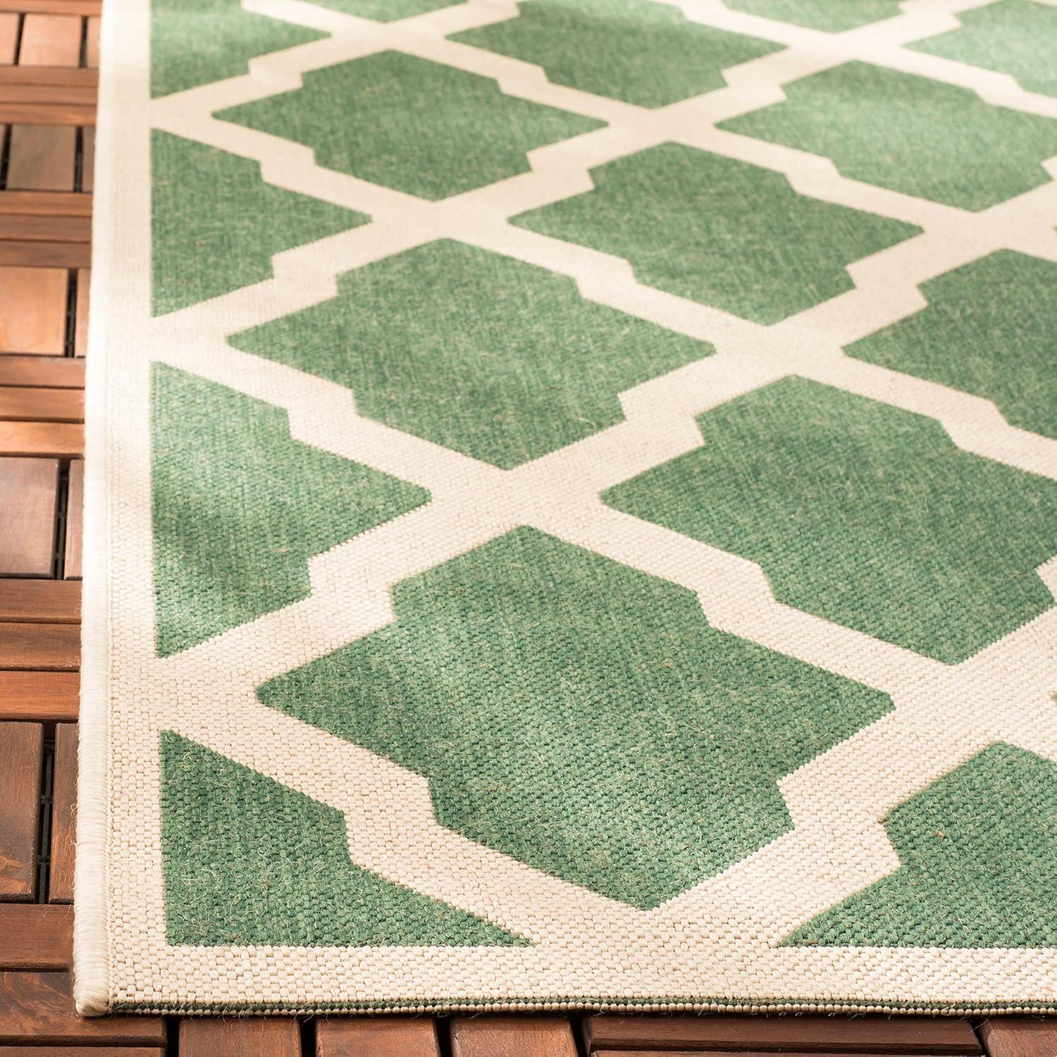 Beach House BHS122 Power Loomed Indoor/Outdoor Area Rug - Green/Creme - 6'7"x6'7" - Safavieh