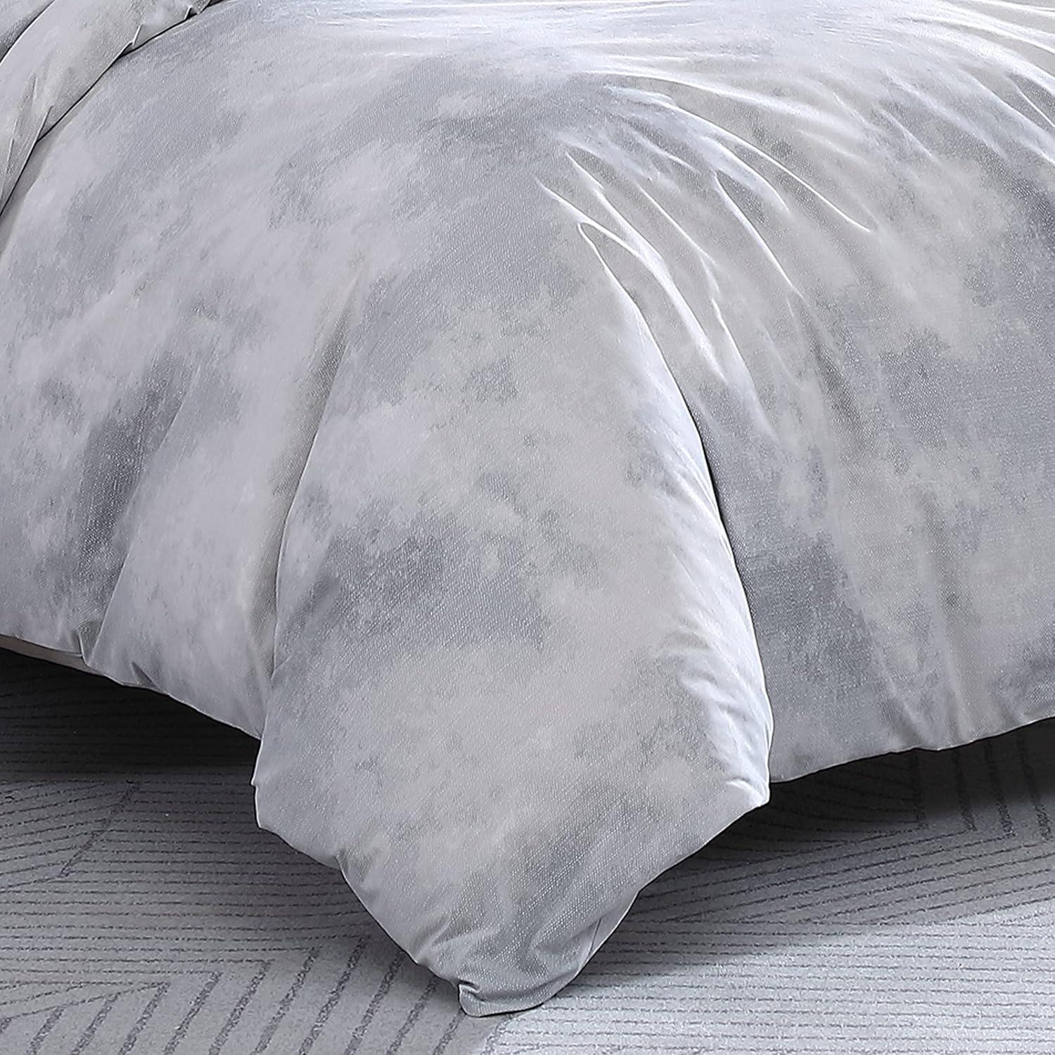 Gray/White Reversible 2 Piece Duvet Cover Set